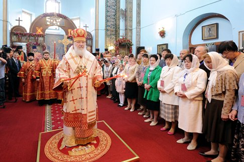 Пятый день китайского путешествия Патриарха Кирилла. Покровская Литургия